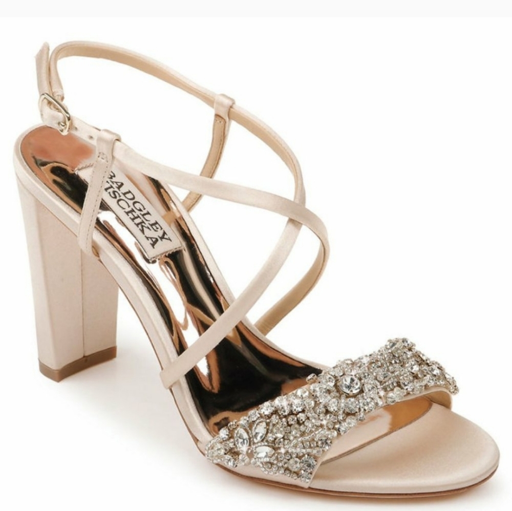 NIB Badgley Mischka Carolyn Size 8 Ivory Crystal Embellished Block Heel Sandal
